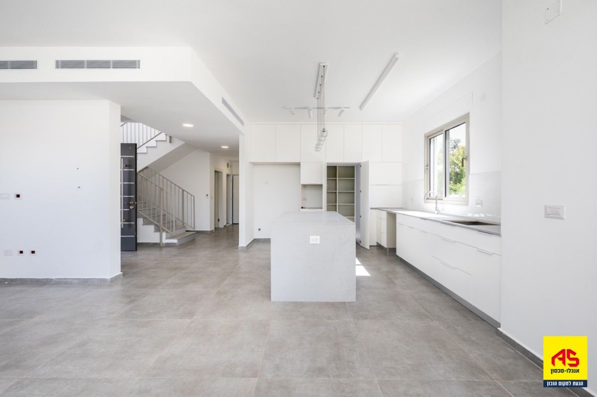 Cottage 5 Pièces à Shikma Street,  Pardes Hanna-Karkur